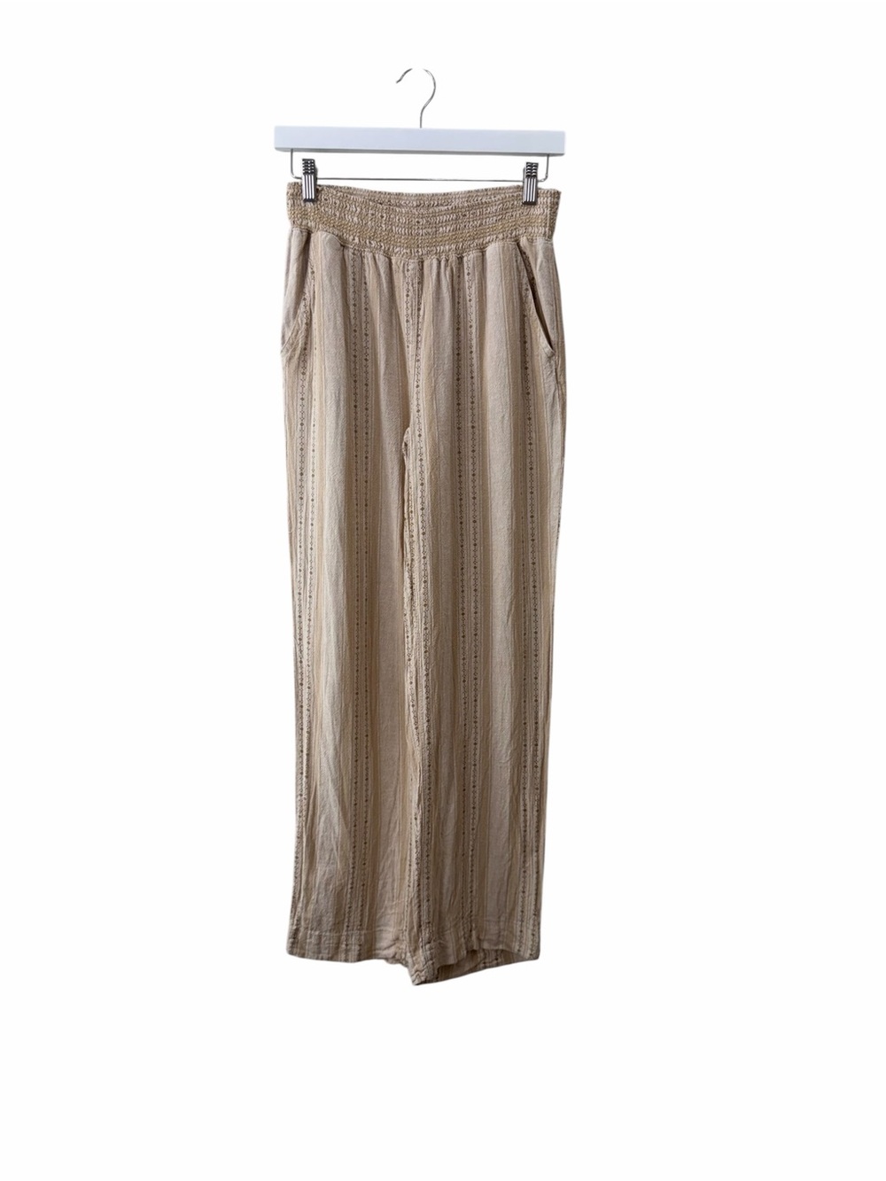Briggs New York Cream Textured Smocked Waist Pants